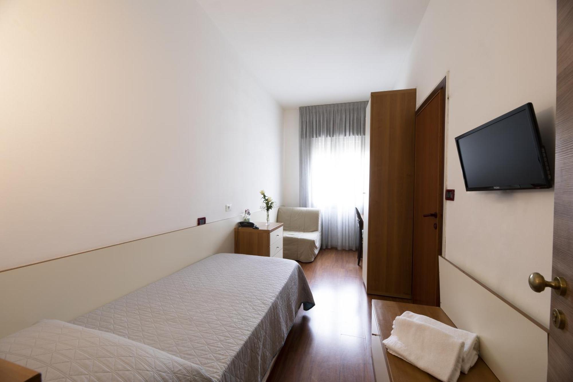 Hotel Vienna Marghera Esterno foto