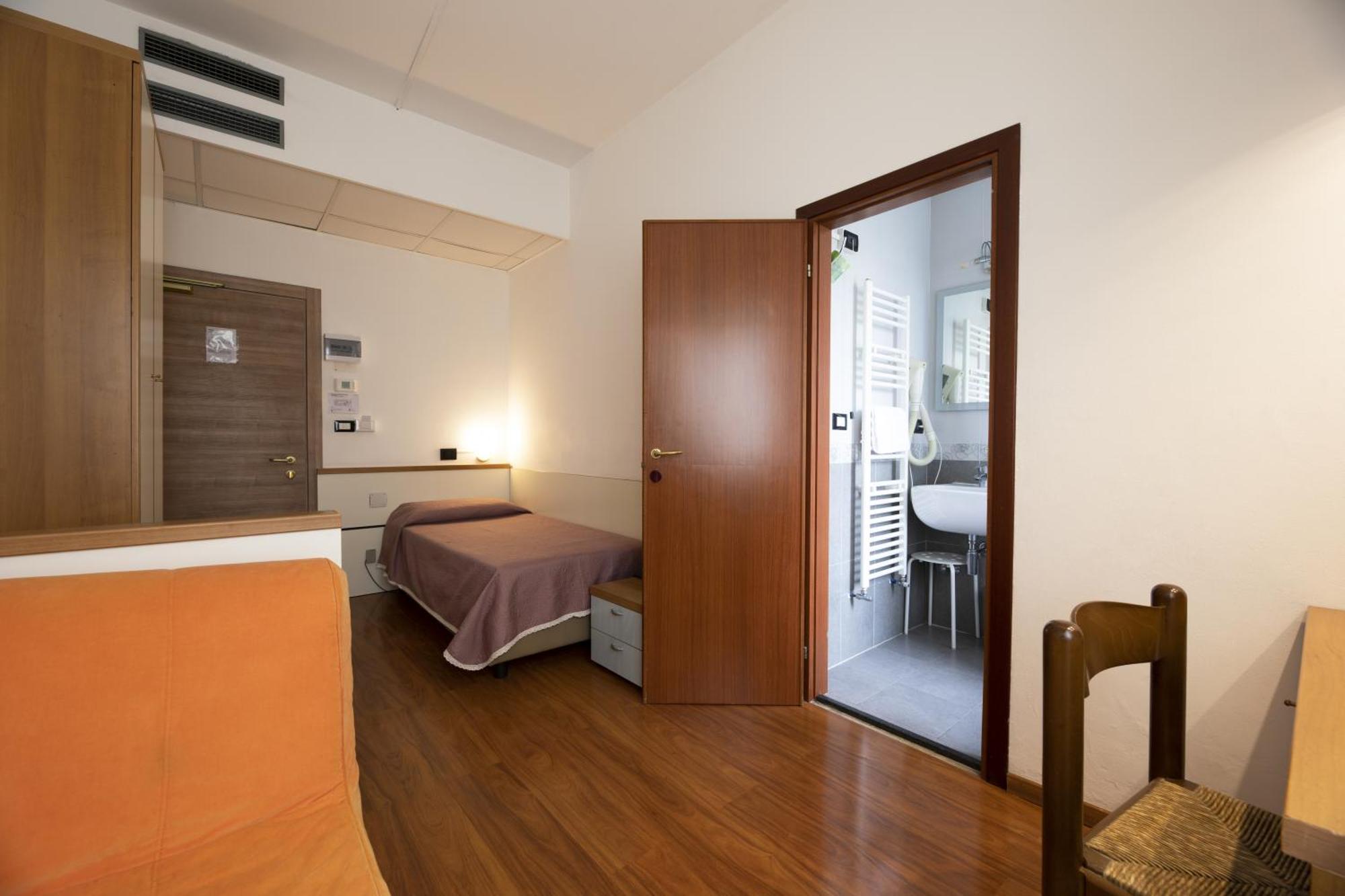 Hotel Vienna Marghera Esterno foto