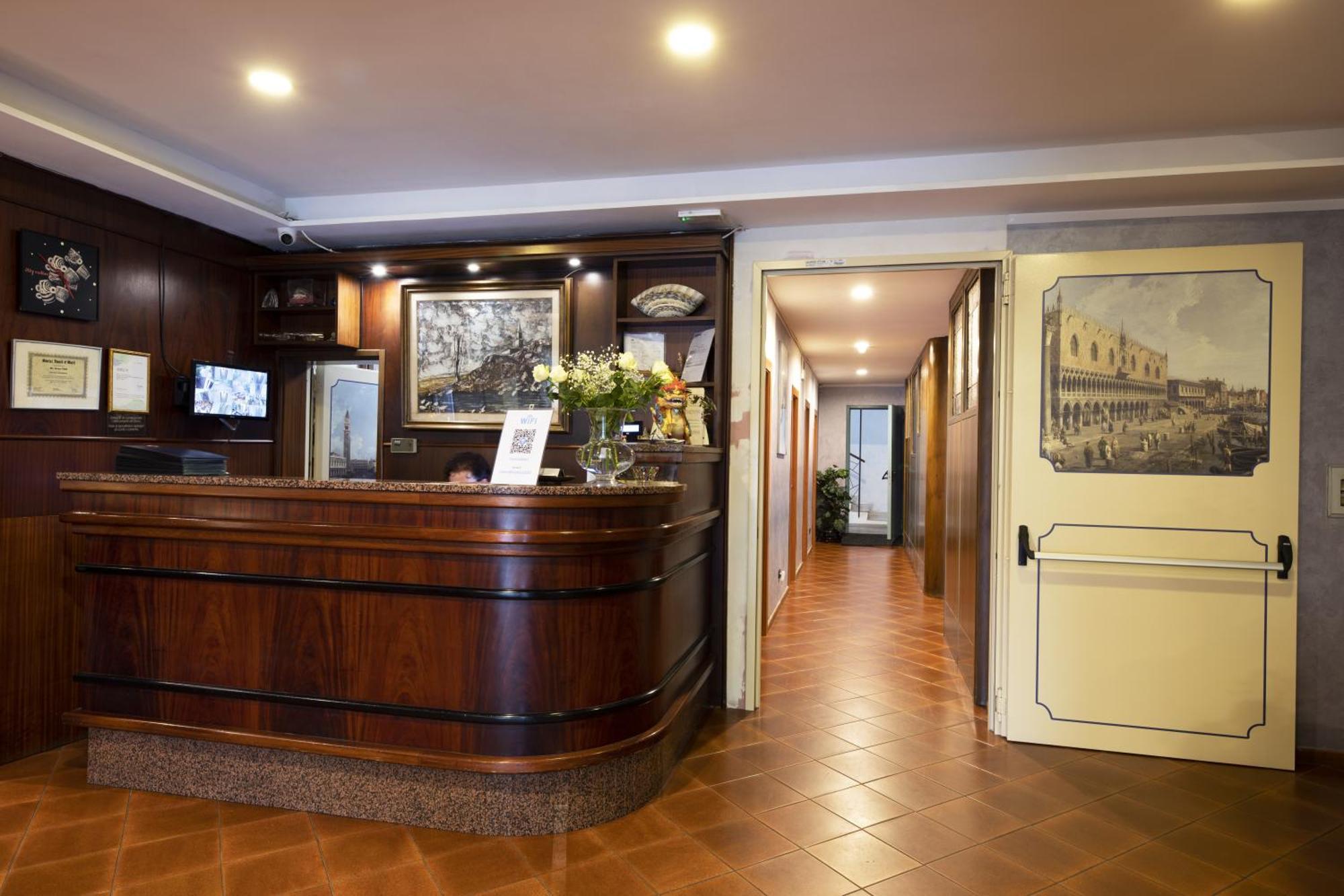 Hotel Vienna Marghera Esterno foto