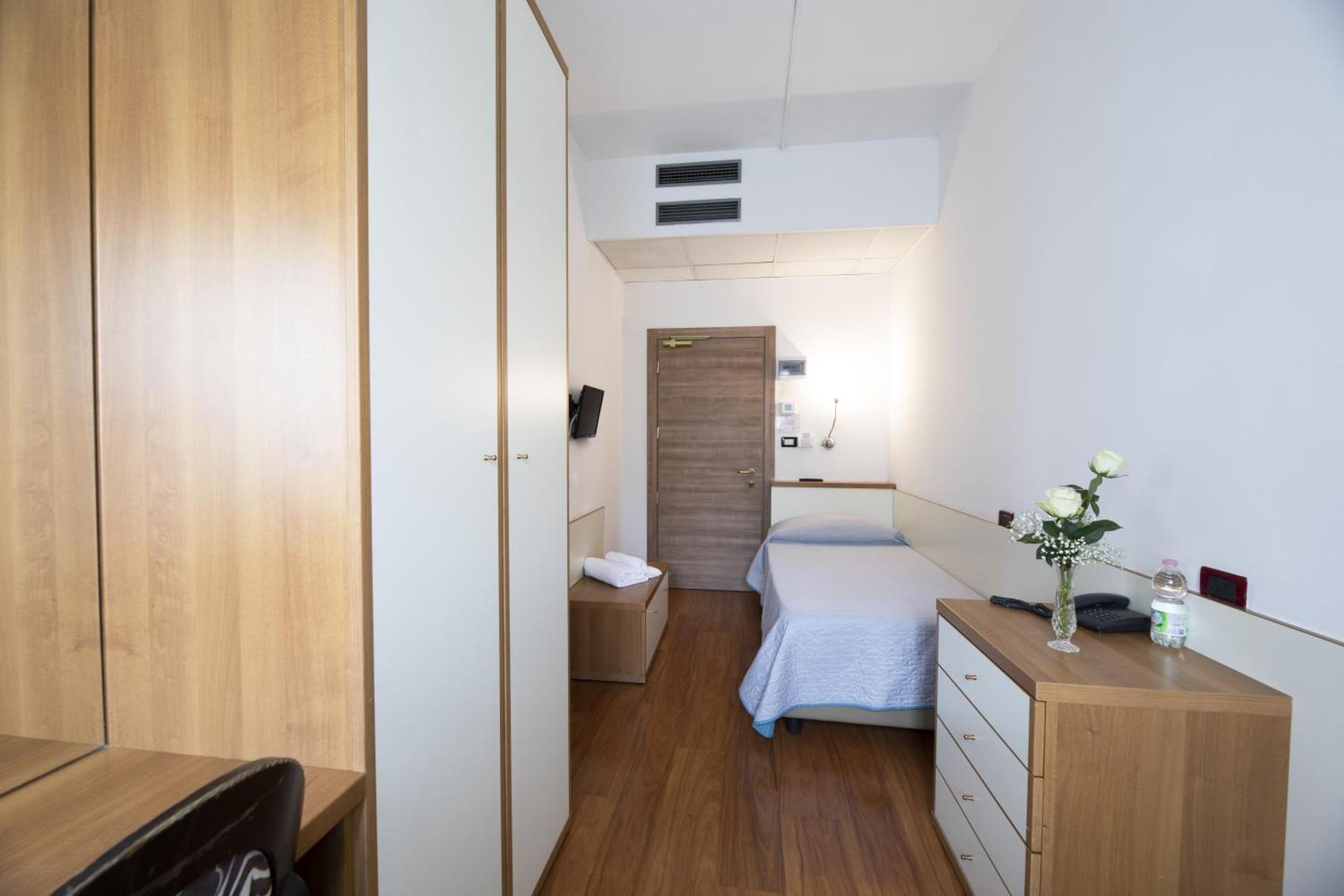 Hotel Vienna Marghera Esterno foto