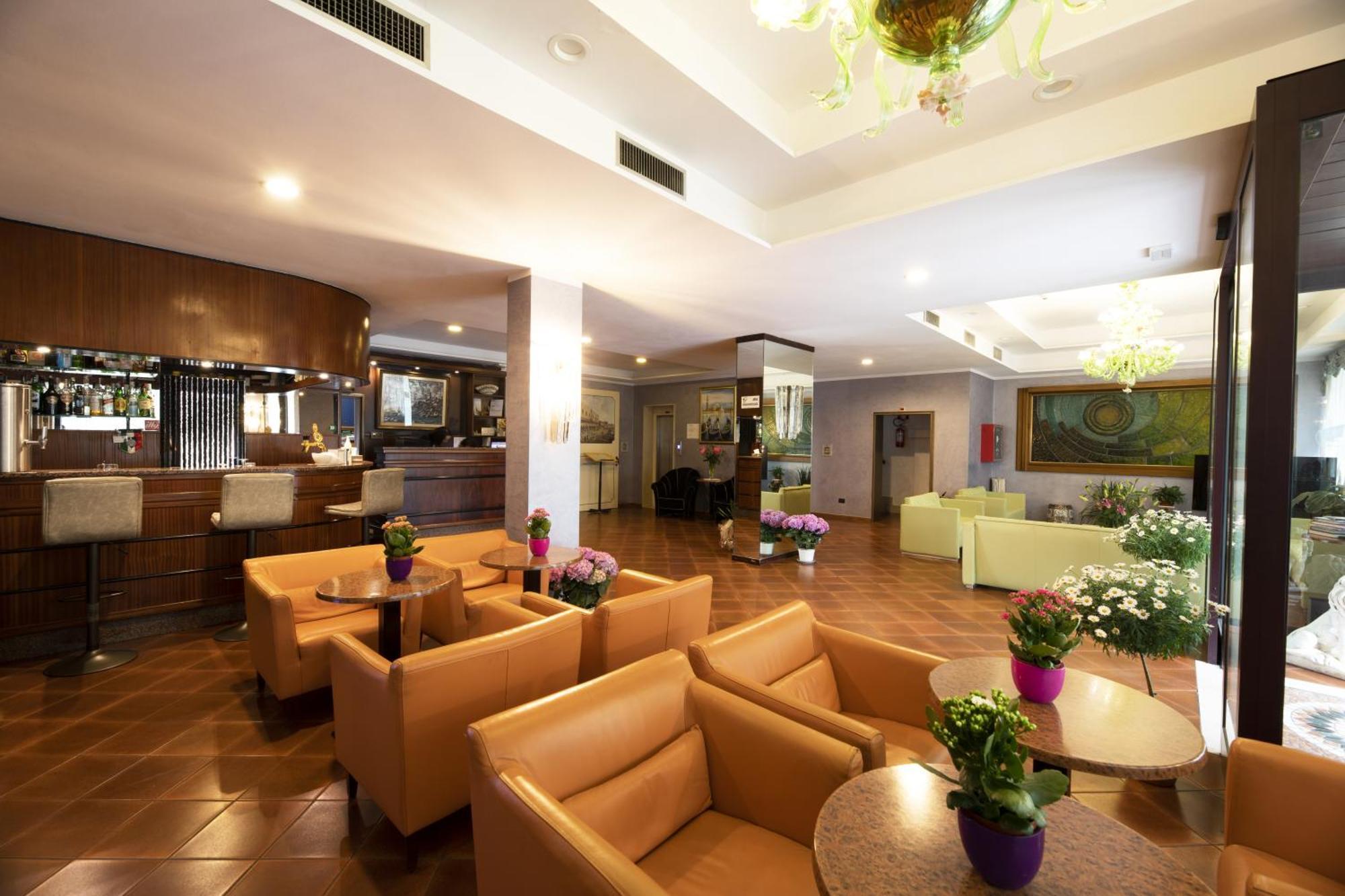 Hotel Vienna Marghera Esterno foto